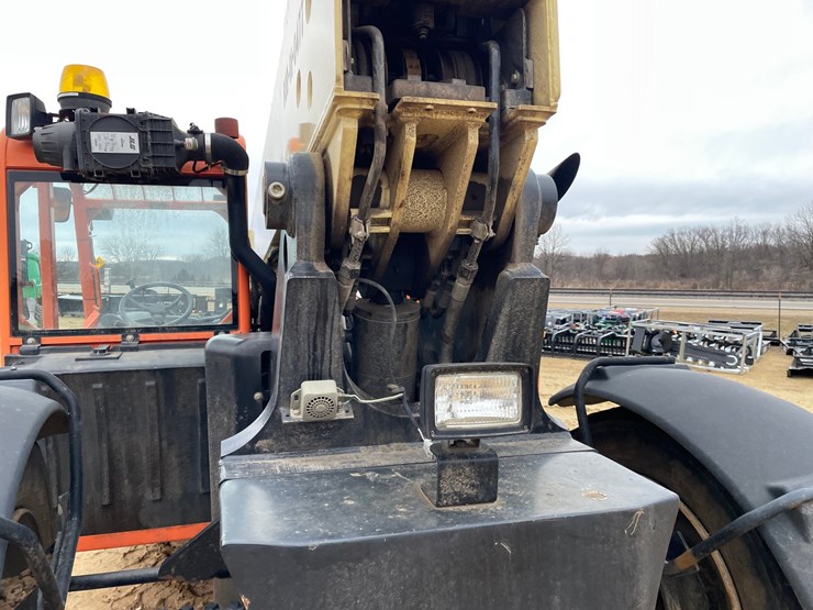 2014-jlg-g9-43a-image-20