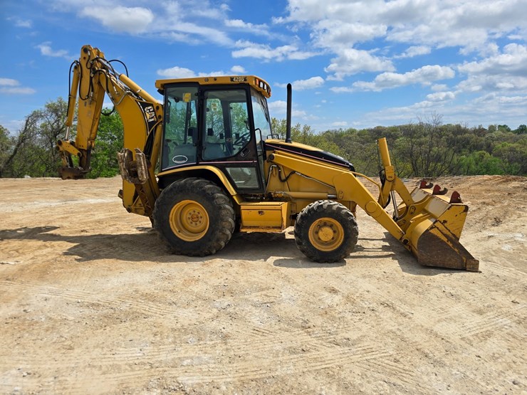 2005-caterpillar-420d-image-19