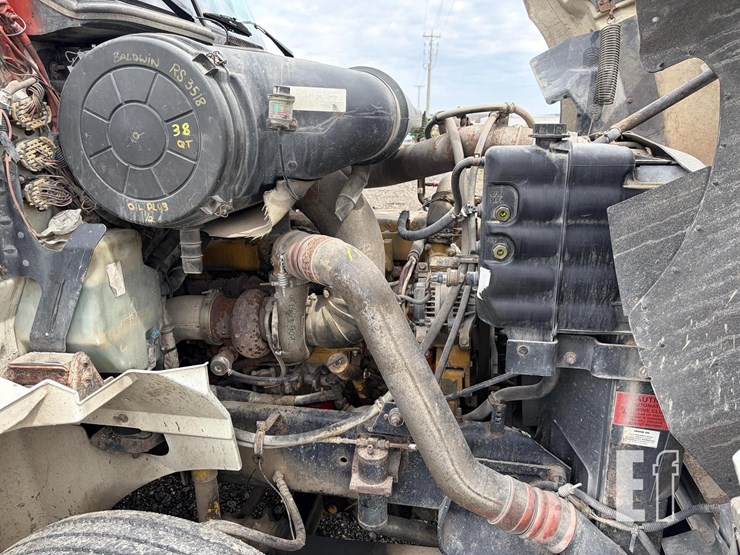 2004-international-9200-image-12