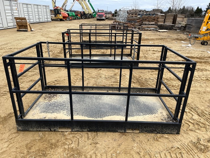 #7534-•-8'-work-platform-with-fork-pockets-image-2