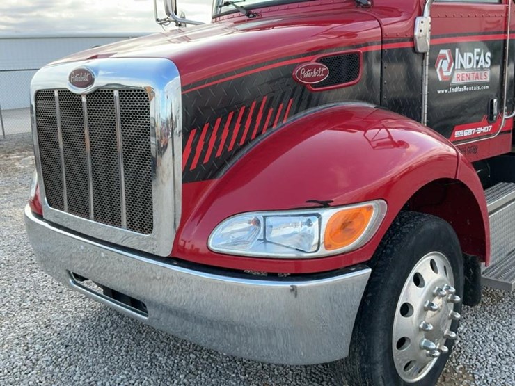 2021-peterbilt-337-image-35