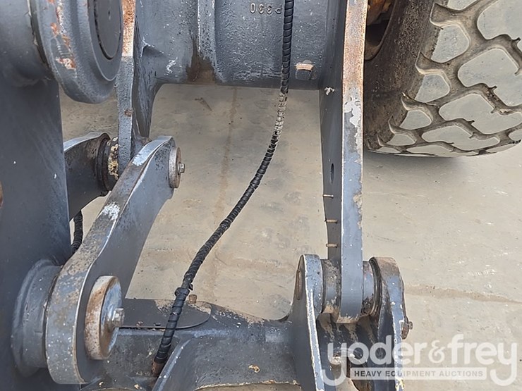 2021-volvo-l90h-image-21