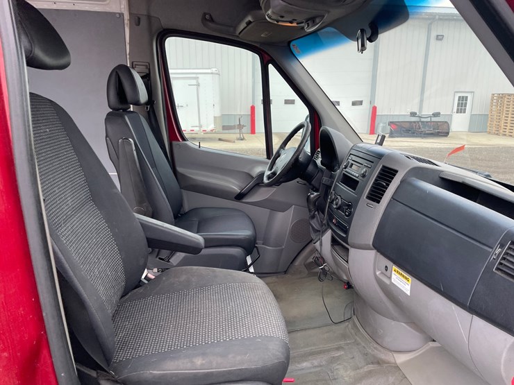 2008-dodge-3500-image-21