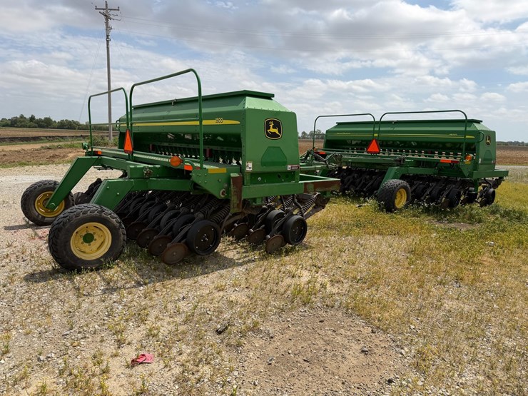 john-deere-1590-image-3