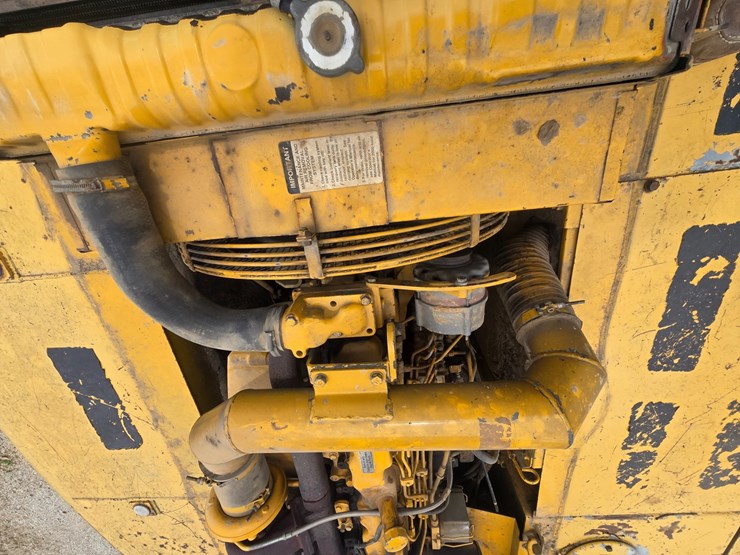 deere-892e-lc-image-35