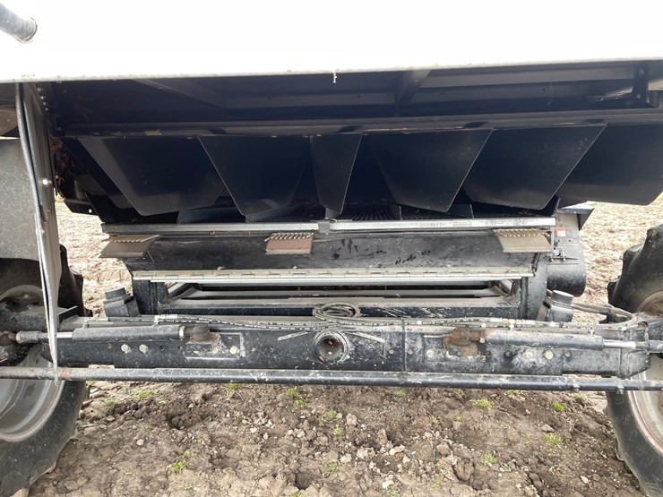 gleaner-r65-image-33