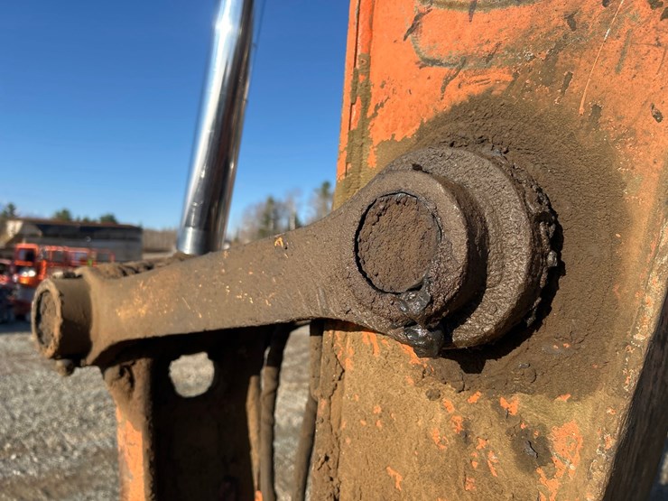 2021-hitachi-zx225-image-21