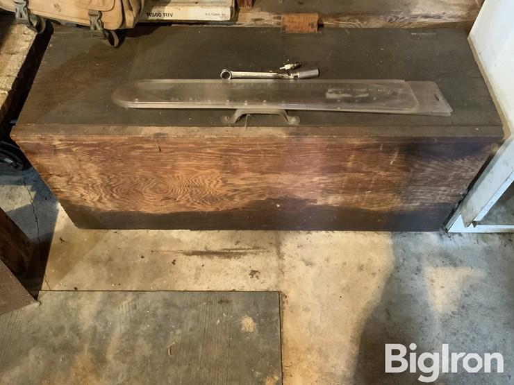 olympia-&-homelite-chainsaws-image-11