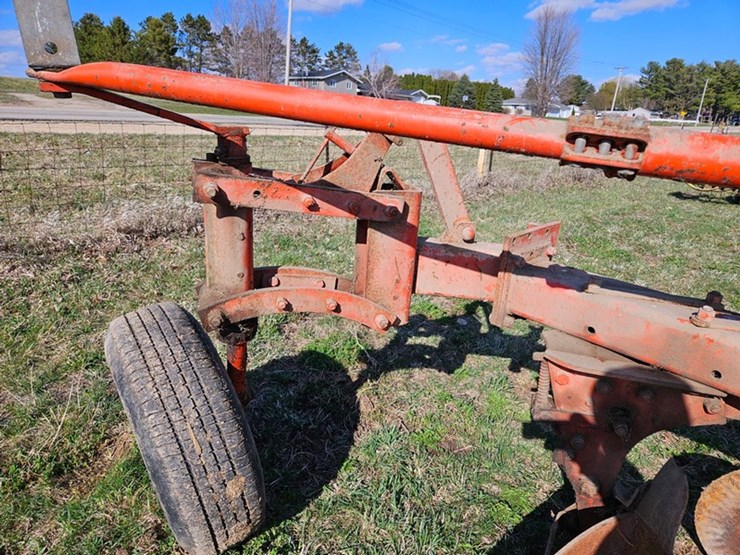 #537-•-5-bottom-plow-image-26