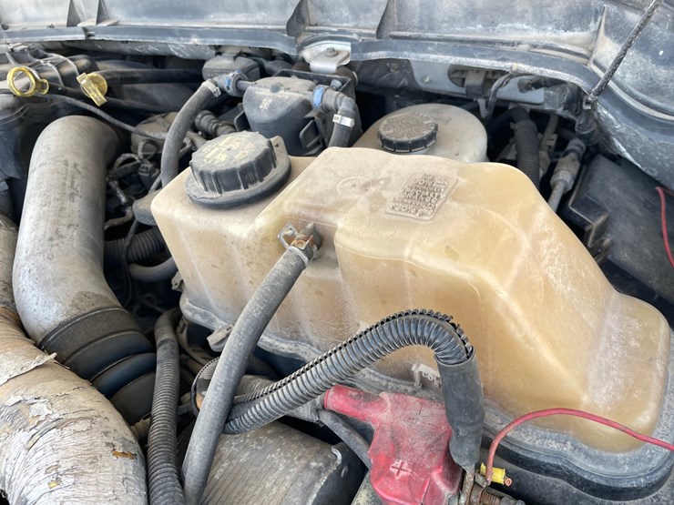 2011-ford-f550-image-74