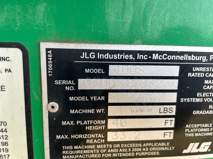 2016-jlg-400s-image-81
