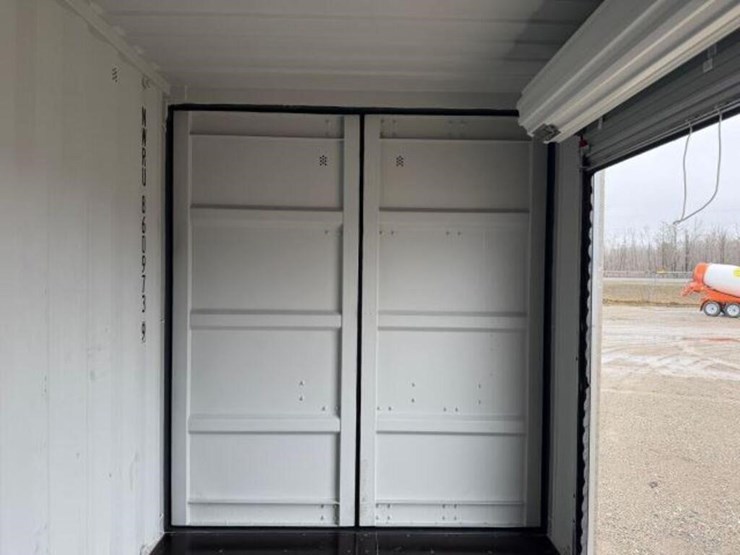 2025-one-way-40-ft-image-15