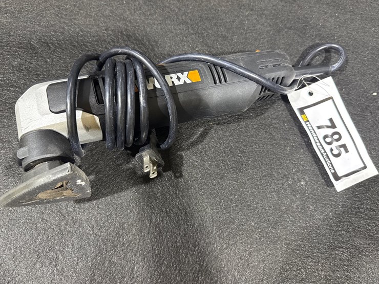 #785-•-worx-triangle-sander-image-1