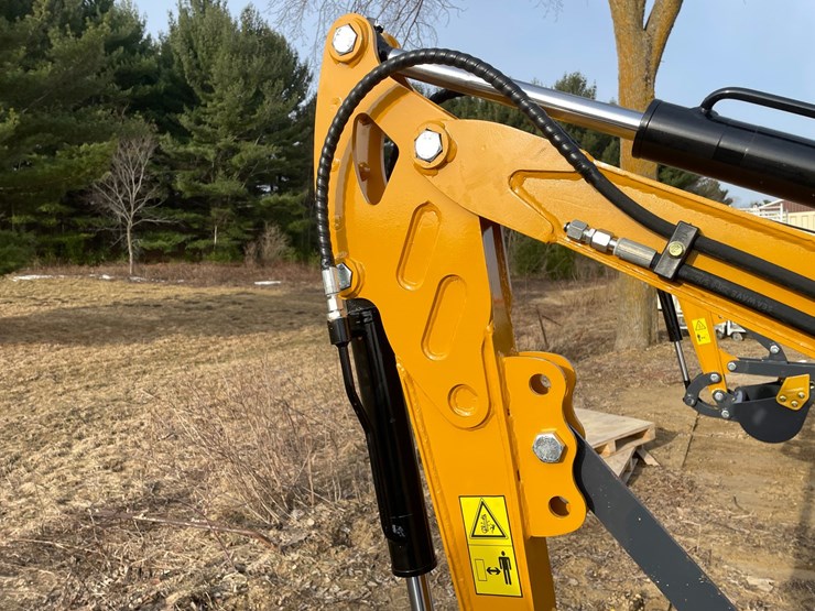 #1041-•-new-ats-rt12r-mini-excavator-image-27