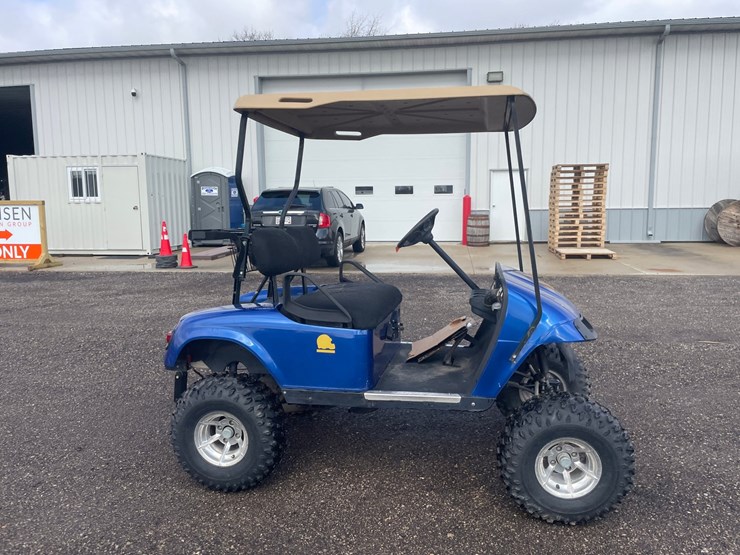 #1454-•-ez-go-golf-cart-image-4