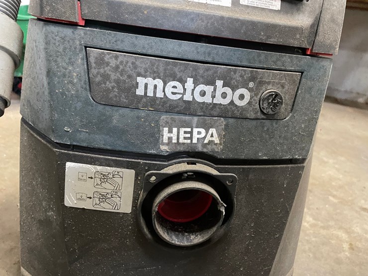 #2567-•-used-concrete-hepa-vac-(columbia-heights,-mn)-image-4