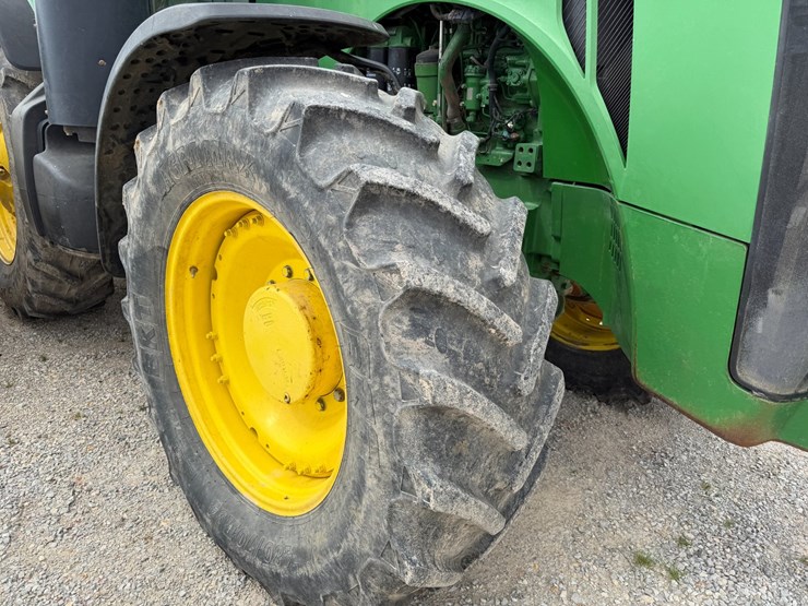 2012-john-deere-8285r-image-9