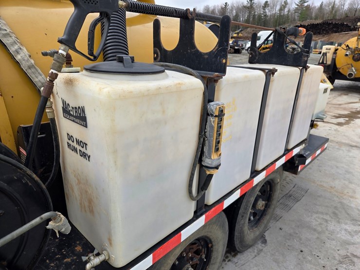 2019-massey-ferguson-8-image-31