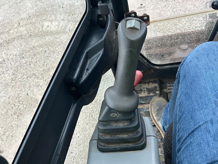 2017-bobcat-e35i-image-24