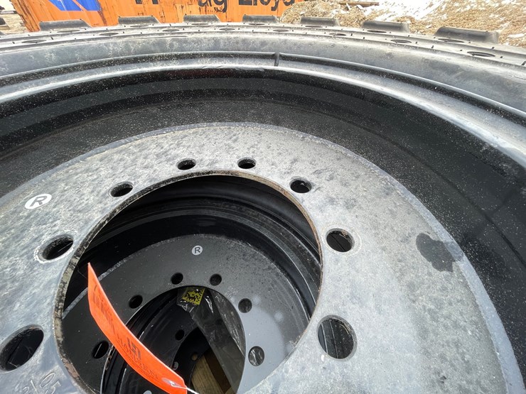 #7538-•-set-of-(4)-new-maximizer-brand-airless-telehandler-tires-on-rims-image-7