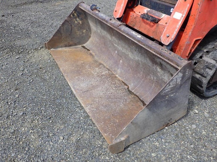 2012-kubota-svl75-image-13