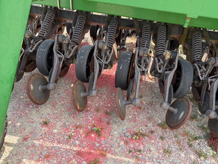 john-deere-1590-image-28