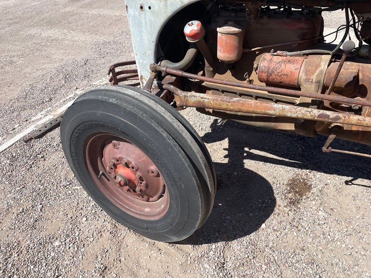 ford-tractor-image-50