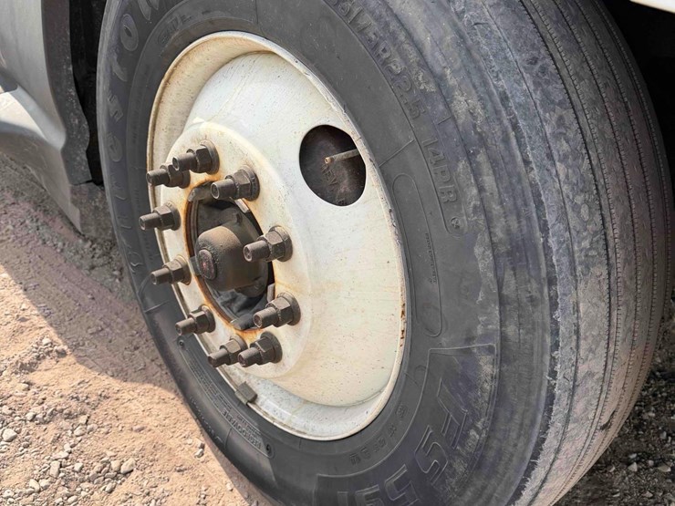 2015-international-prostar-image-4