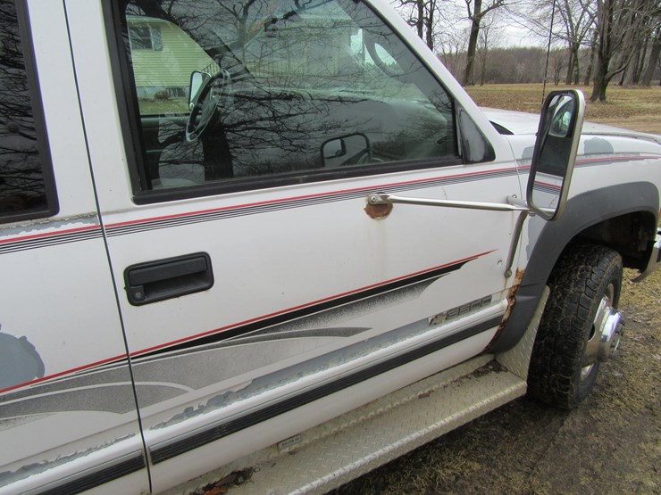 1997-chevrolet-3500-image-21