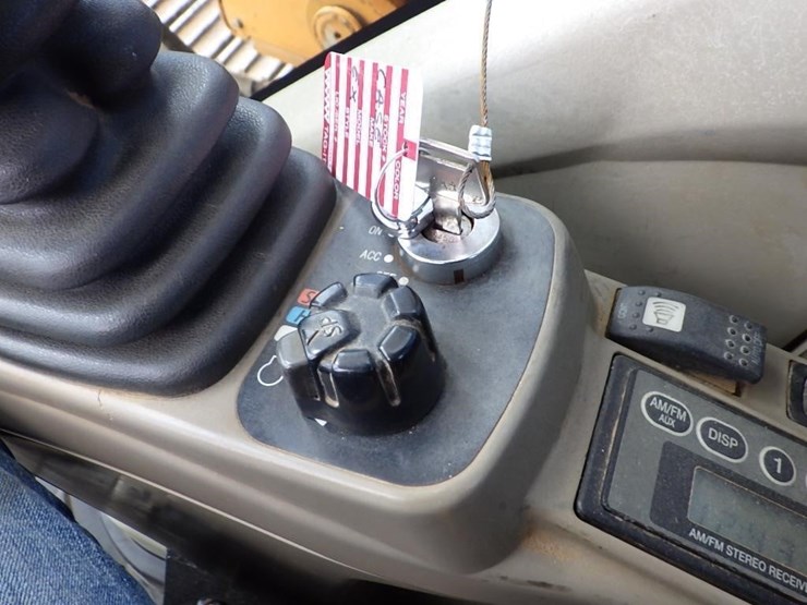 2014-case-cx145c-image-42