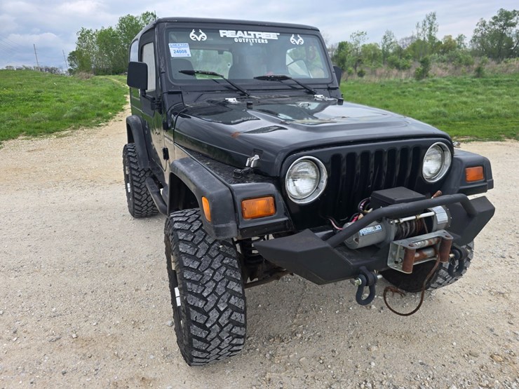 1997-jeep-wrangler-image-18