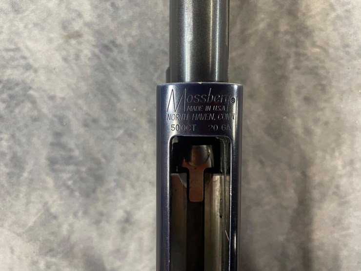 #4115-•-mossberg,-20-ga.-pump-action-shotgun,-sn:-c380887-image-16