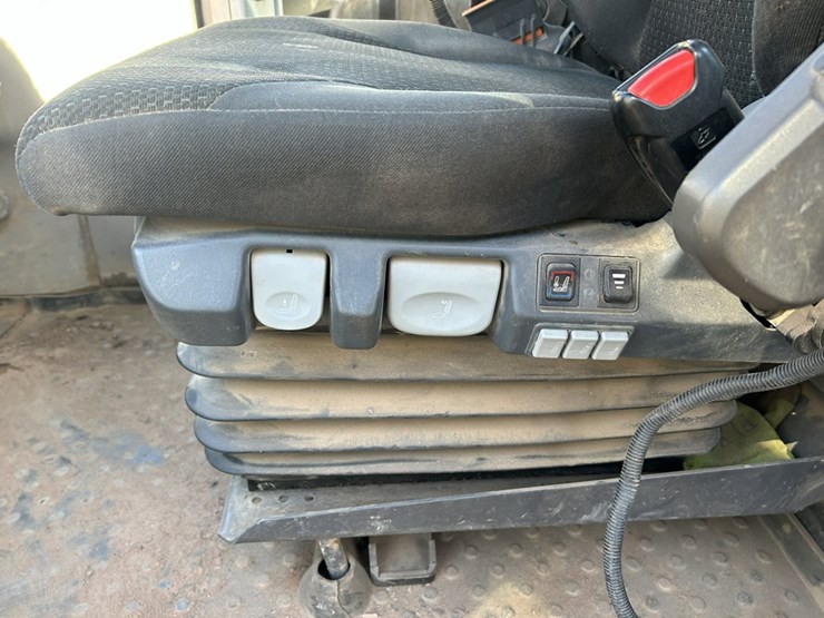 volvo-l250g-image-60