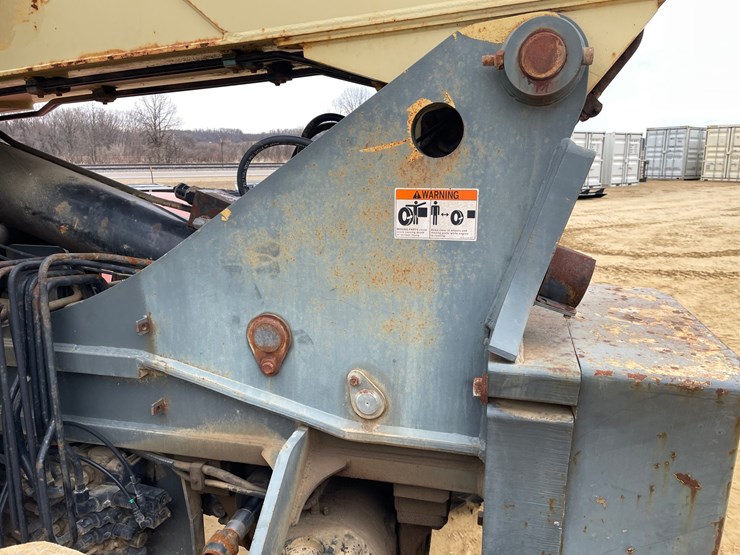 2005-jlg-g9-43a-image-15