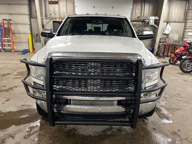 2012-dodge-3500-image-2