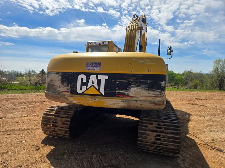 2003-caterpillar-320c-image-19