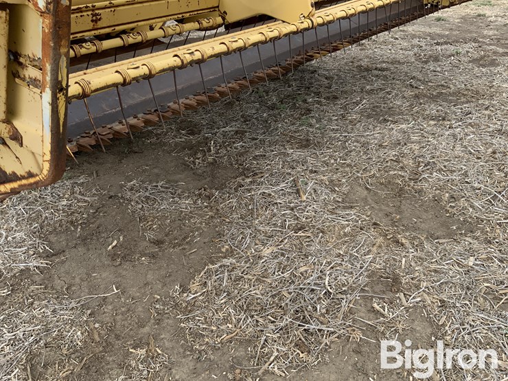 new-holland-1112-image-17