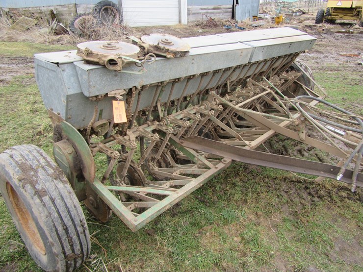 john-deere-10-image-3