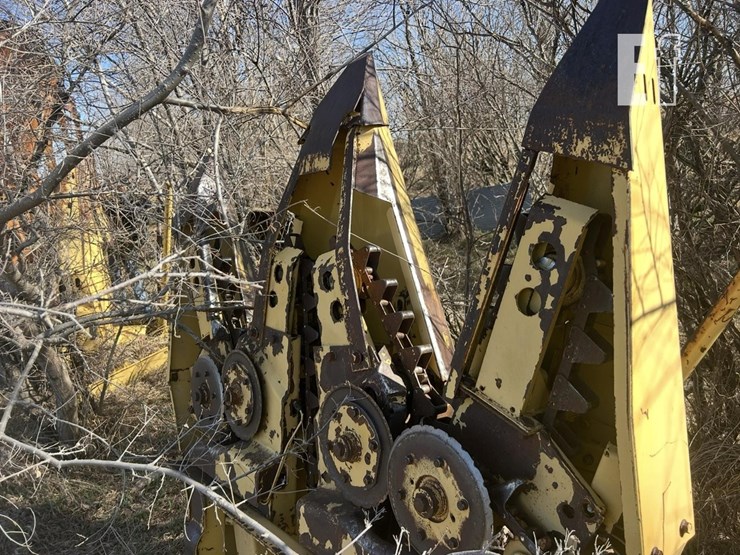 new-holland-900-image-10