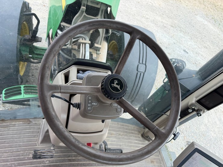 2012-john-deere-8285r-image-58