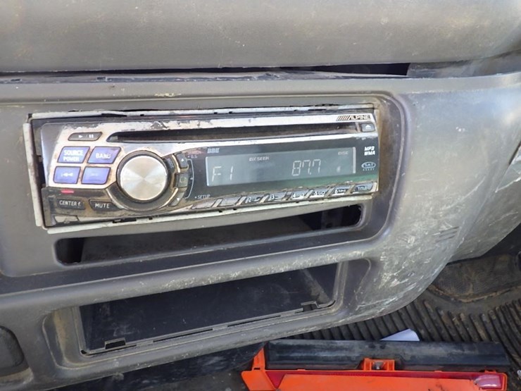 1999-isuzu-nqr-image-35