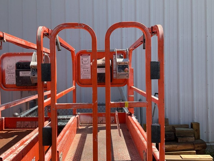 #422-•-snorkel-19'-scissor-lift-image-8