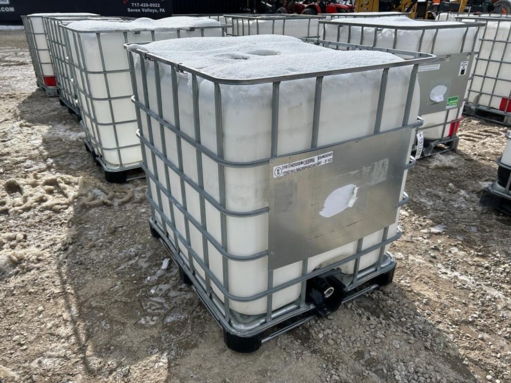 water-tank-tote-image-1