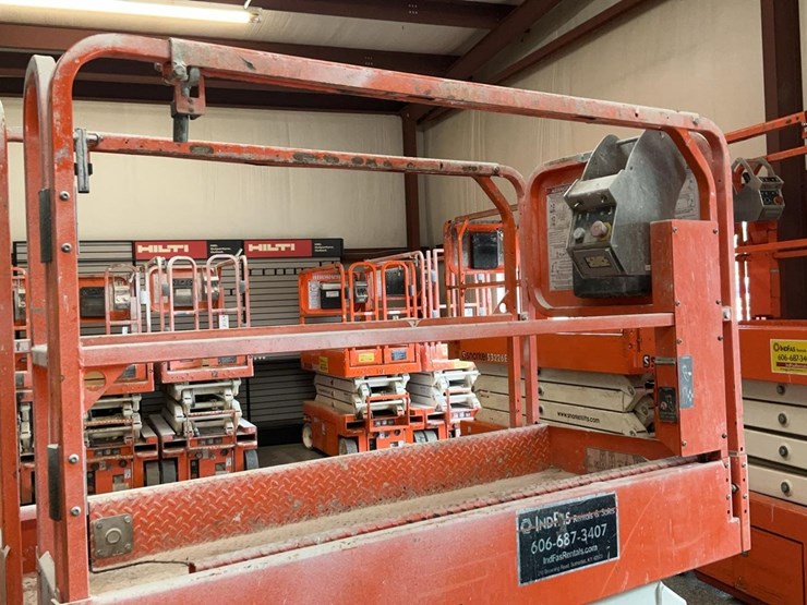 #412-•-2019-snorkel-19'-scissor-lift-image-23