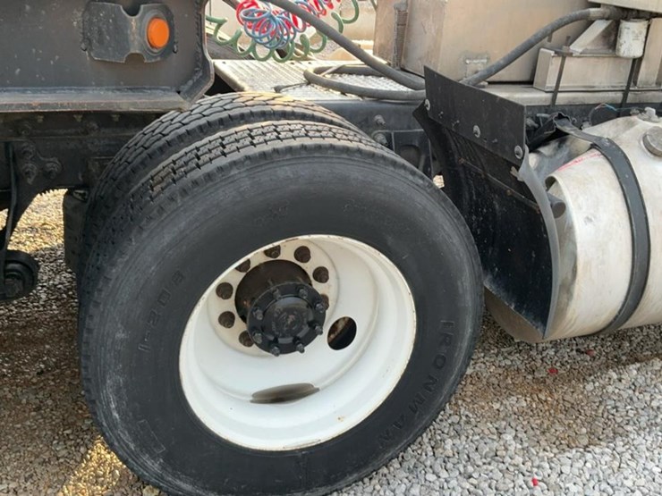 2017-international-prostar-image-65