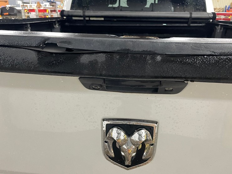 2012-dodge-3500-image-73