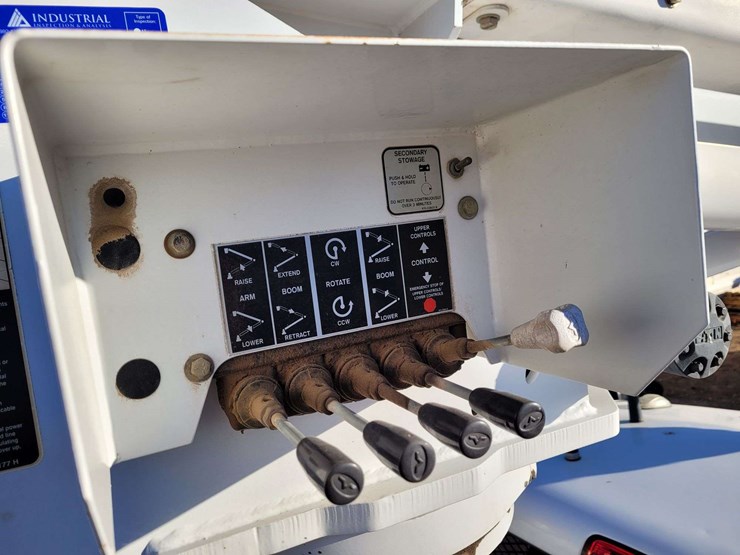 2011-altec-at37g-image-12