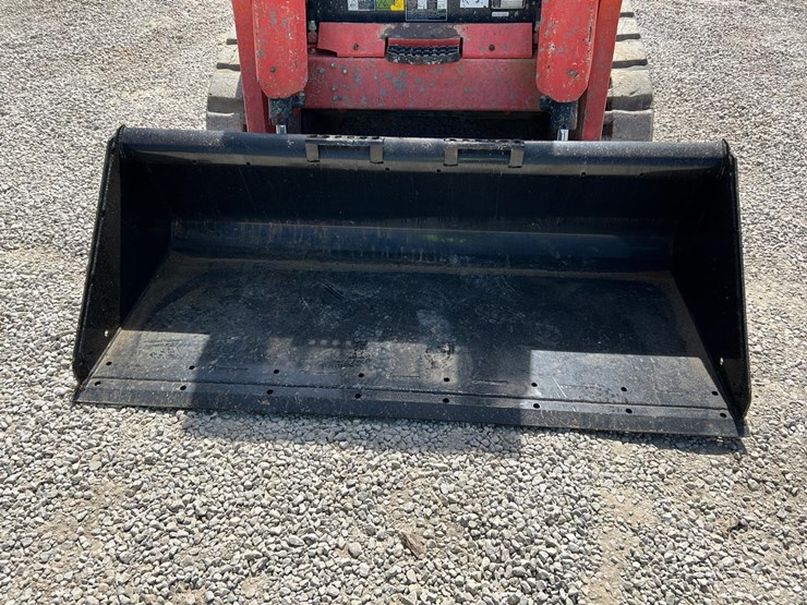 2019-kubota-svl75-2-image-9