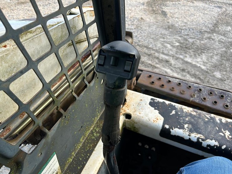 bobcat-t180-image-24