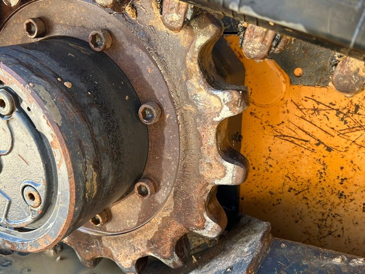 2019-case-tr270-image-61